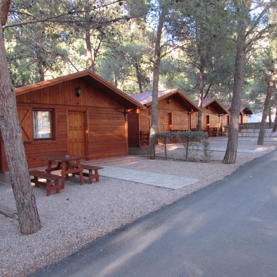 Hotel Camping Ciudad de Albarracín Exterior foto